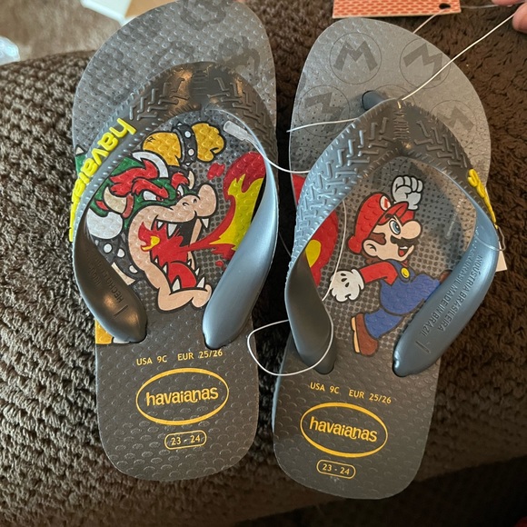 Havaianas Other - NWT HAVAIANAS Mario Bros | Kids Flip Flops Sandals Size 9T